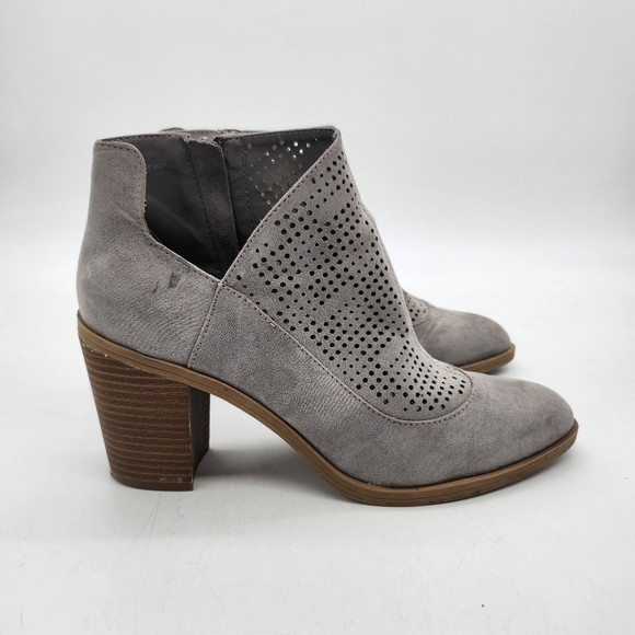 Dolce Vita Suede Ankle Bootie Heels Size 8.5M Shoes Grey - Picture 6 of 15